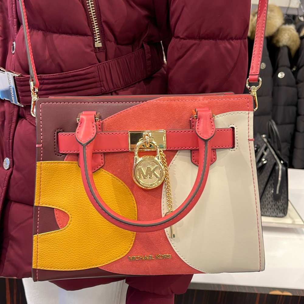 MICHAEL KORS Hamilton Small Two-Tone Satchel
COLOR LIGHT BERRY SHERBET MULTI
NWT - Picture 14 of 16